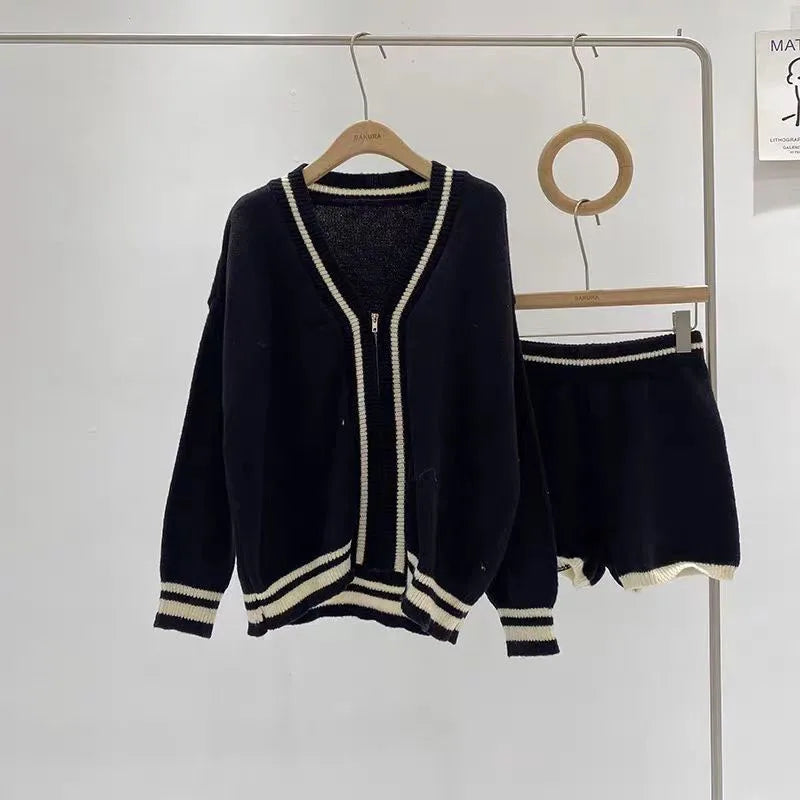Fashion age-reducing loose v-neck color matching zipper knitted cardigan sweater women + high waist casual shorts two-piece suit