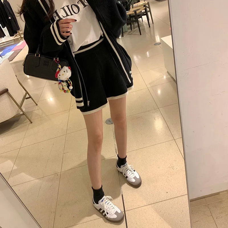 Fashion age-reducing loose v-neck color matching zipper knitted cardigan sweater women + high waist casual shorts two-piece suit
