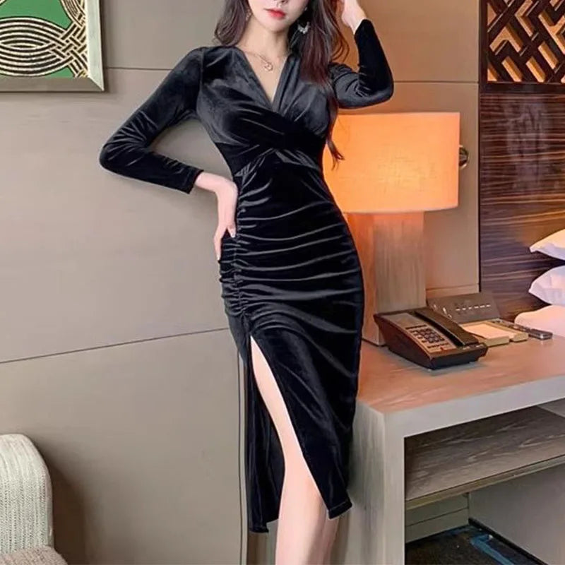 Pleuche Long Sleeve V-Neck Pleated Party Clothing 2024 Women Autumn Now Streetwear French Style Solid Thin Pullover Long Dress